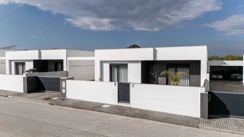 Moradia T3 para Venda em Benedita