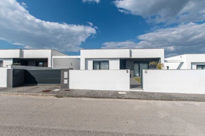 Moradia T3 para Venda em Benedita