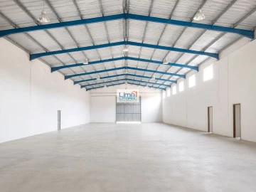 Armazém para Venda em Souto da Carpalhosa e Ortigosa