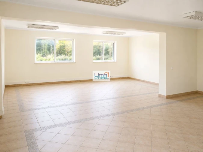 Armazém para Venda em Souto da Carpalhosa e Ortigosa Foto 4