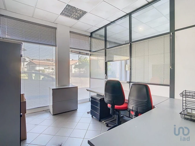 Escritório para Venda em Marinha Grande Foto 10