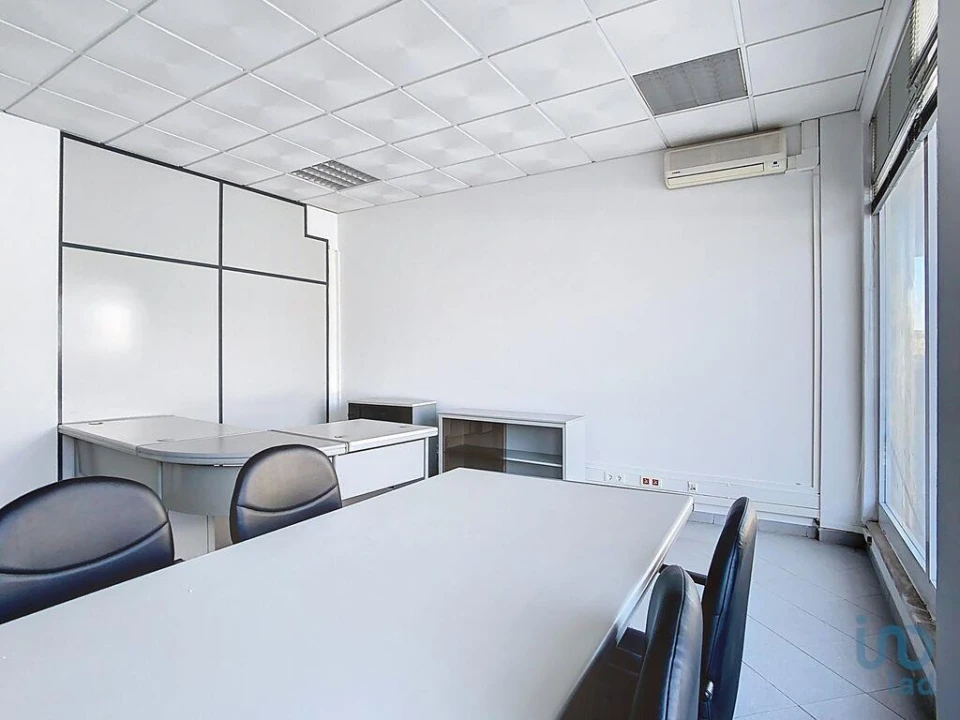 Escritório para Venda em Marinha Grande Foto 5