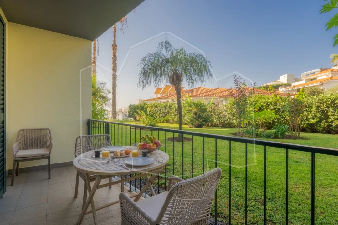 Apartamento T2 para Venda em São Martinho Foto 1