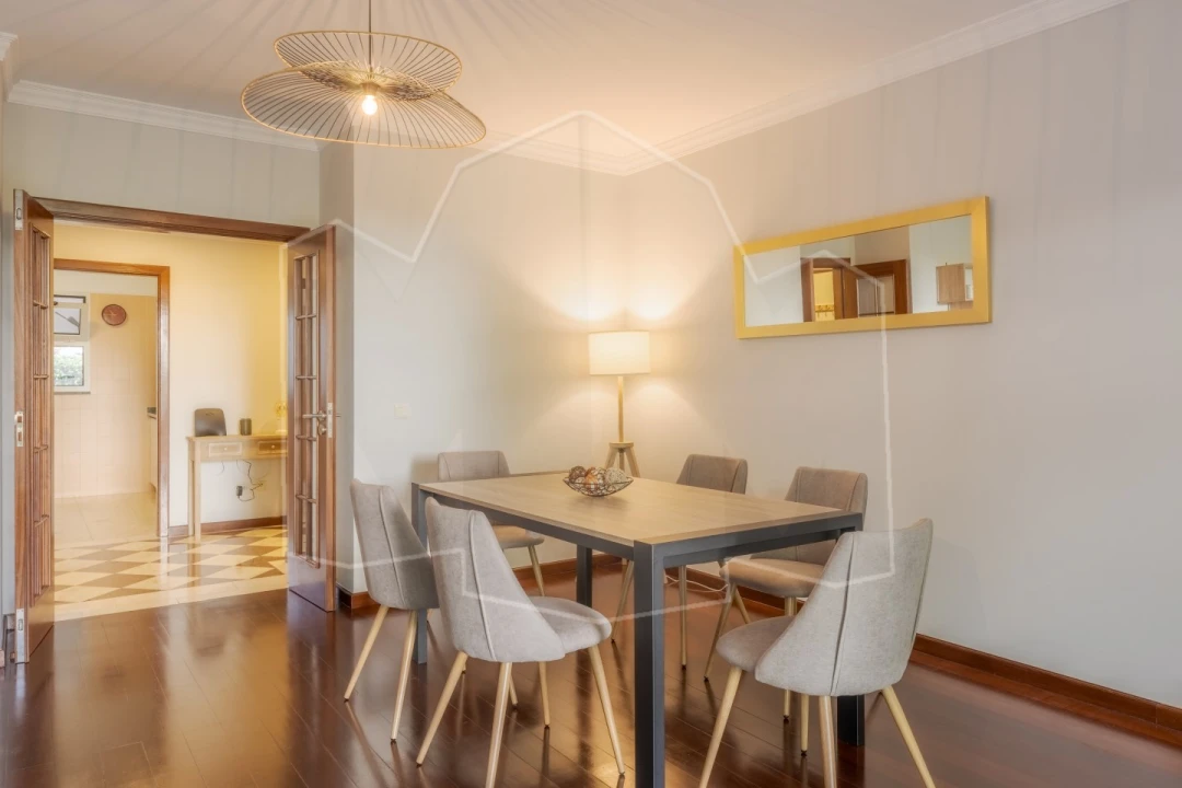 Apartamento T2 para Venda em São Martinho Foto 3