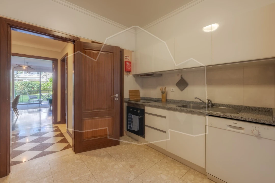 Apartamento T2 para Venda em São Martinho Foto 7