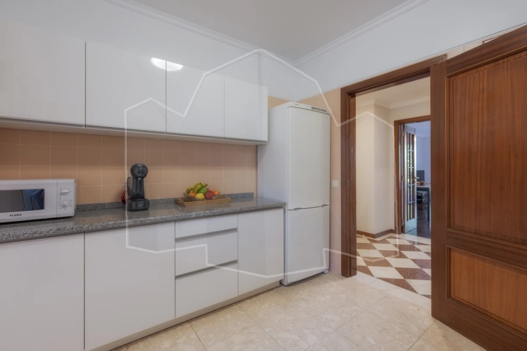 Apartamento T2 para Venda em São Martinho Foto 8