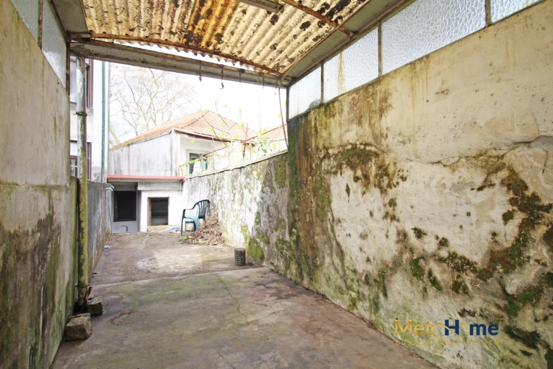 Moradia T1 para Venda em Campanhã Foto 24