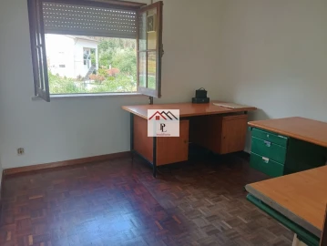 Moradia T3 para Venda em Almalagues