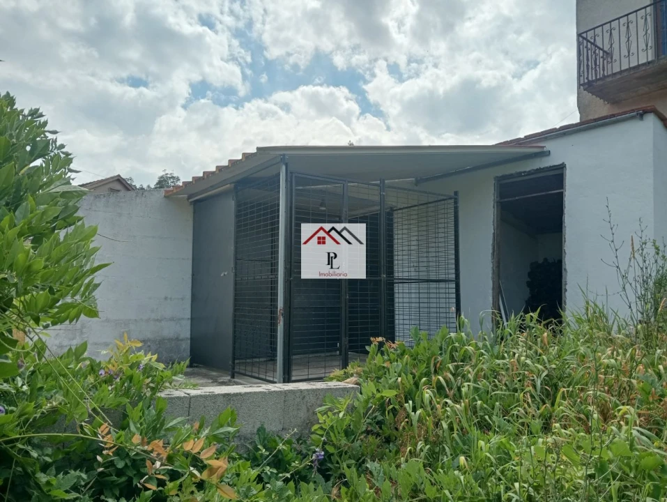 Moradia T3 para Venda em Almalagues Foto 53