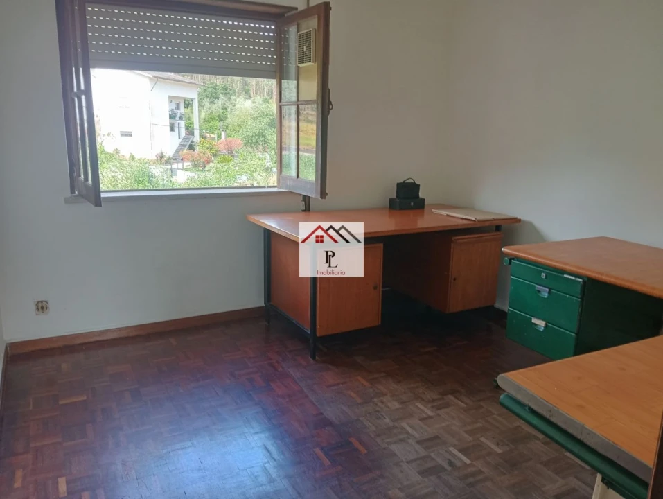 Moradia T3 para Venda em Almalagues Foto 46