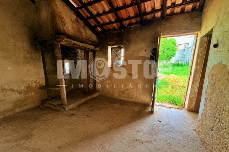 Moradia T1 para Venda em Alquerubim Foto 7
