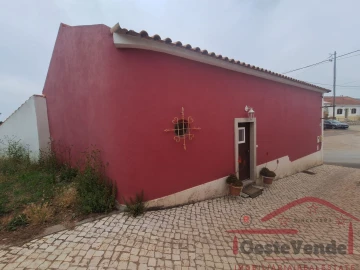 Moradia T3 para Venda em Lamas e Cercal