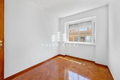 Apartamento T2 para Venda em Benfica