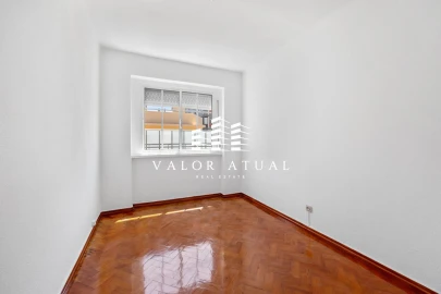 Apartamento T2 para Venda em Benfica