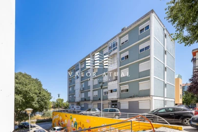 Apartamento T2 para Venda em Benfica