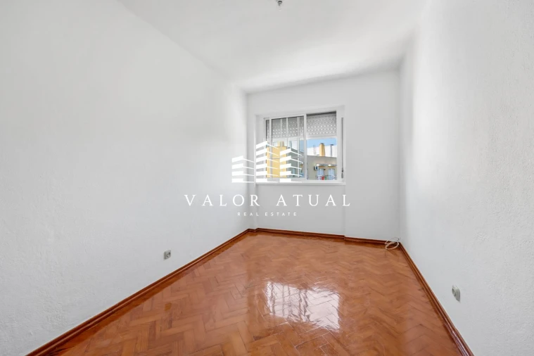 Apartamento T2 para Venda em Benfica Foto 17