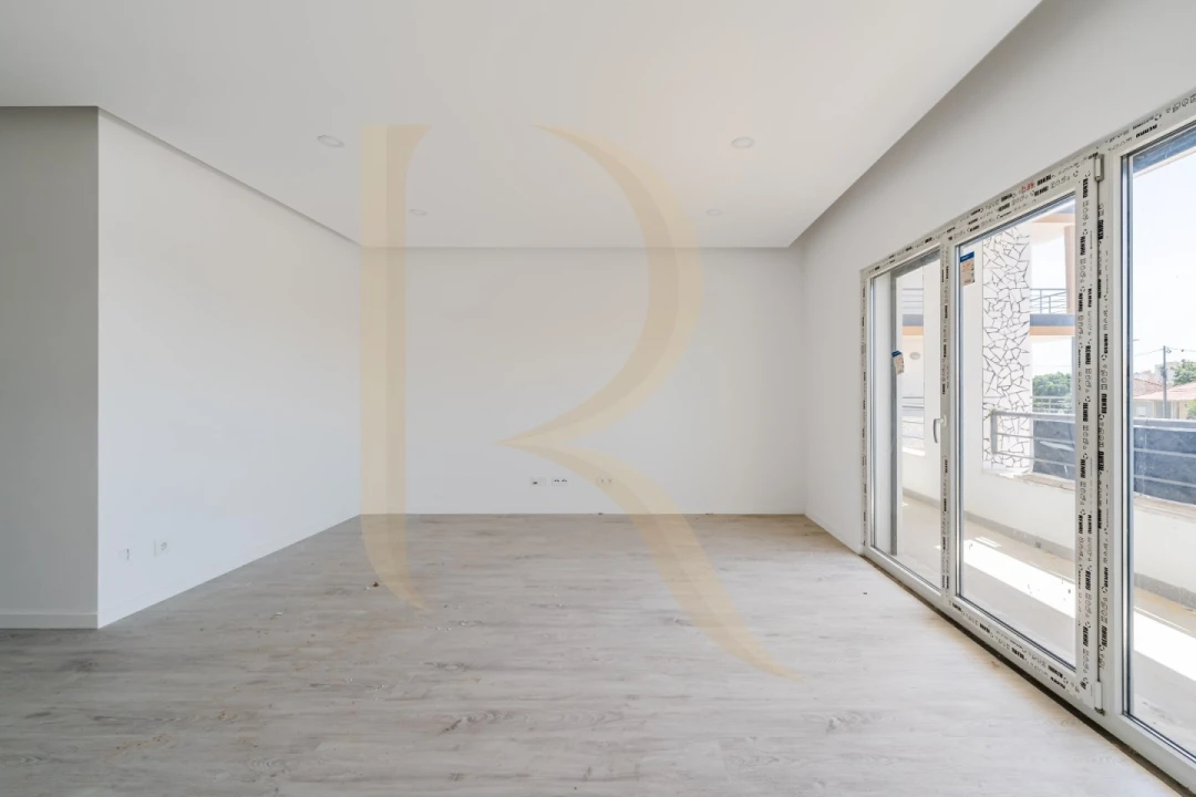 Apartamento T3 para Venda em Seixal, Arrentela e Aldeia de Paio Pires Foto 4