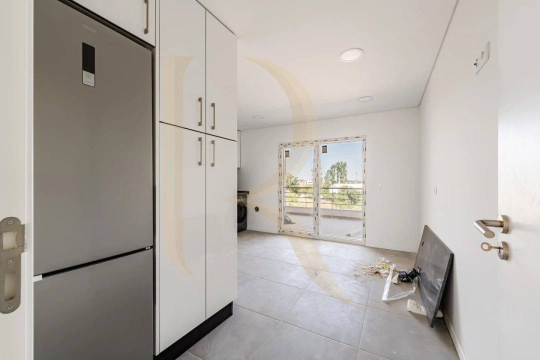 Apartamento T3 para Venda em Seixal, Arrentela e Aldeia de Paio Pires Foto 10