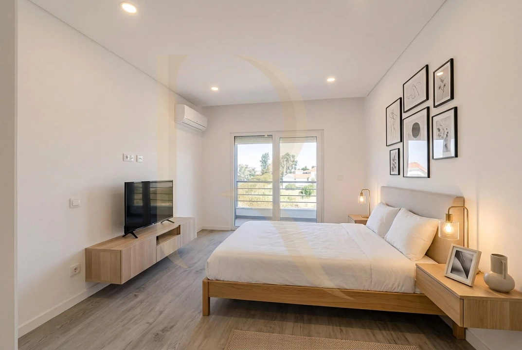 Apartamento T3 para Venda em Seixal, Arrentela e Aldeia de Paio Pires Foto 5
