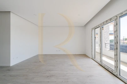 Apartamento T3 para Venda em Seixal, Arrentela e Aldeia de Paio Pires