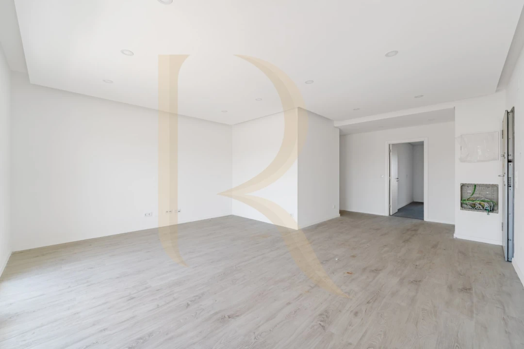 Apartamento T3 para Venda em Seixal, Arrentela e Aldeia de Paio Pires Foto 1