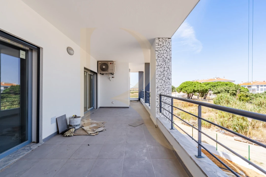 Apartamento T3 para Venda em Seixal, Arrentela e Aldeia de Paio Pires Foto 8