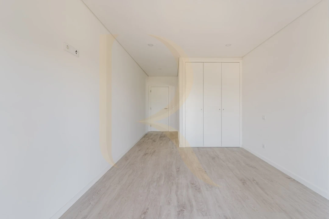 Apartamento T3 para Venda em Seixal, Arrentela e Aldeia de Paio Pires Foto 18