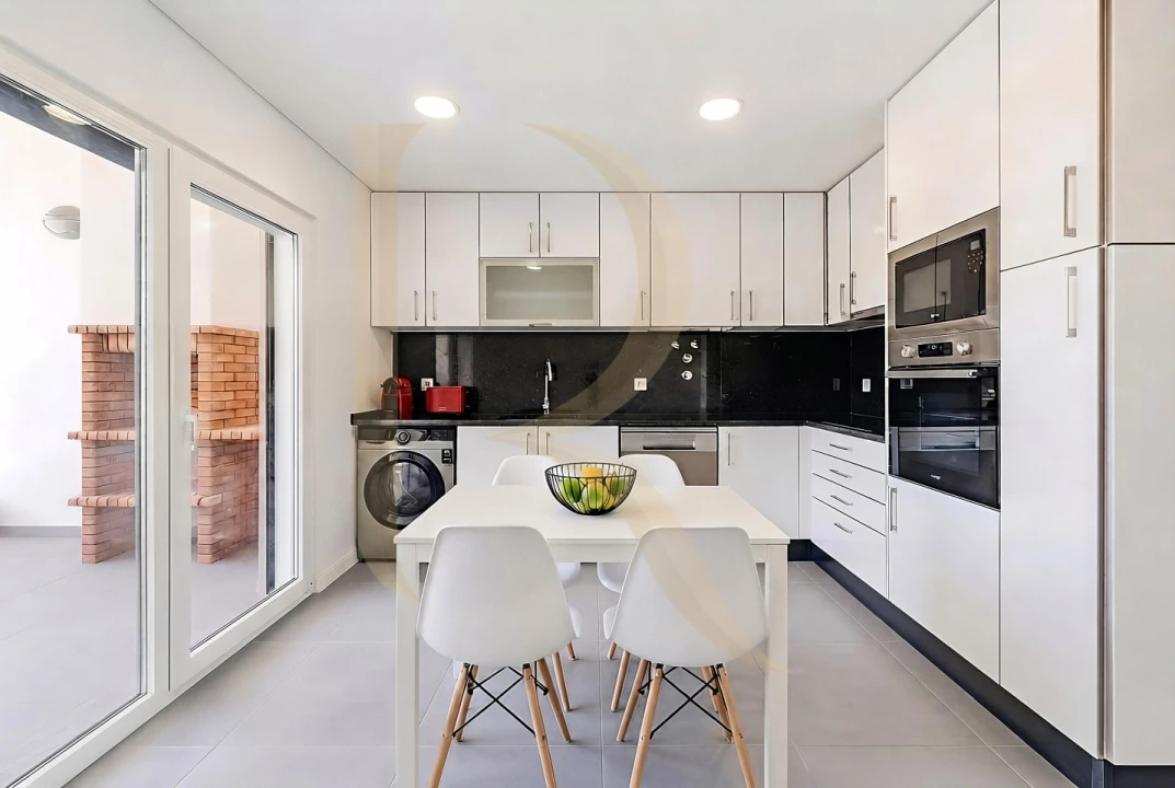 Apartamento T3 para Venda em Seixal, Arrentela e Aldeia de Paio Pires Foto 4