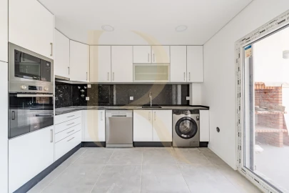 Apartamento T3 para Venda em Seixal, Arrentela e Aldeia de Paio Pires