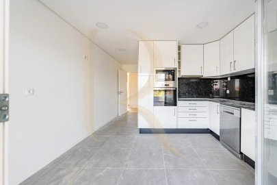 Apartamento T3 para Venda em Seixal, Arrentela e Aldeia de Paio Pires