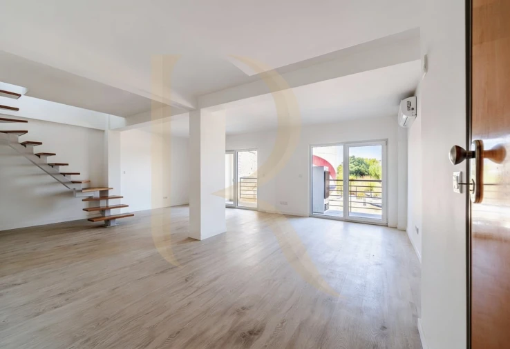 Apartamento T3 para Venda em Seixal, Arrentela e Aldeia de Paio Pires Foto 10