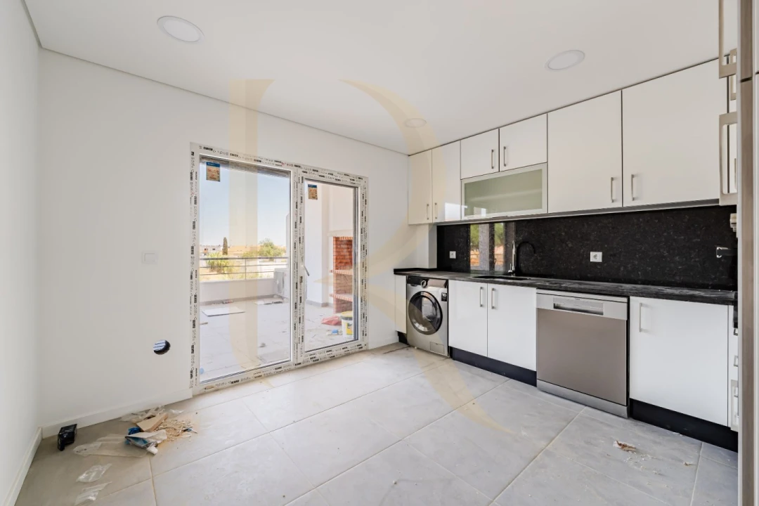 Apartamento T3 para Venda em Seixal, Arrentela e Aldeia de Paio Pires Foto 6
