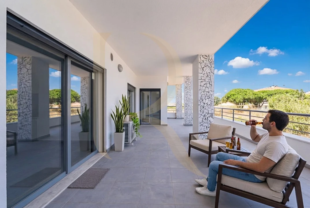 Apartamento T3 para Venda em Seixal, Arrentela e Aldeia de Paio Pires Foto 6