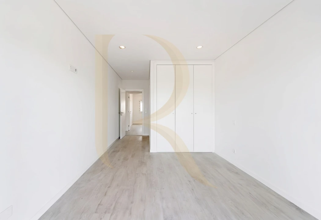 Apartamento T3 para Venda em Seixal, Arrentela e Aldeia de Paio Pires Foto 27