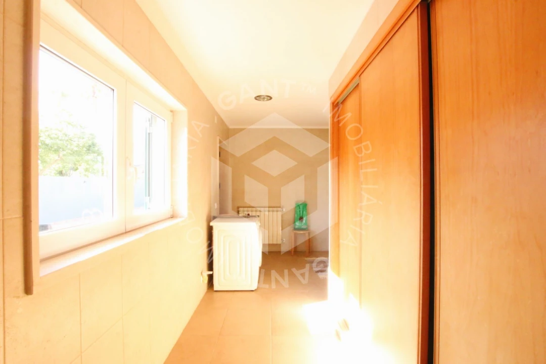 Moradia T5 para Venda em Amora Foto 19