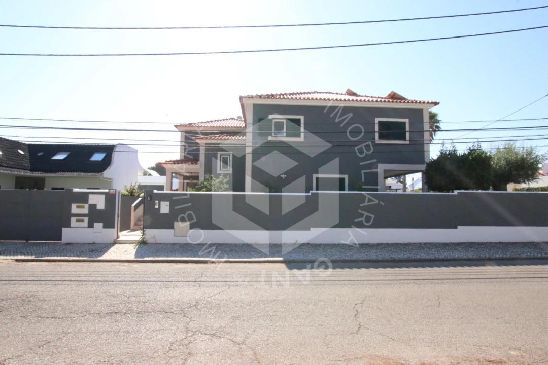 Moradia T5 para Venda em Amora Foto 92