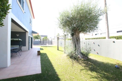 Moradia T5 para Venda em Amora