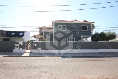 Moradia T5 para Venda em Amora