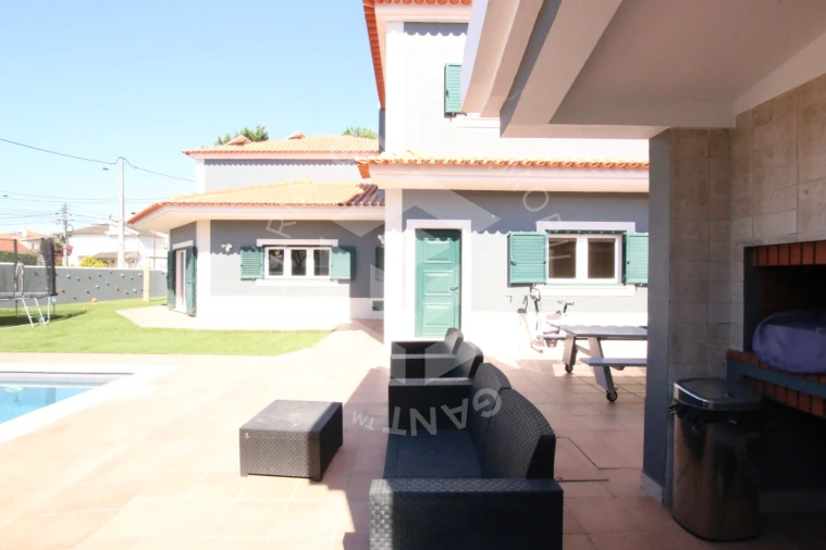 Moradia T5 para Venda em Amora Foto 74