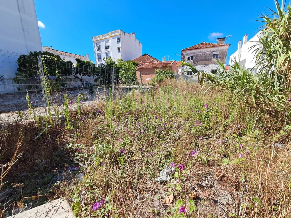 Terreno para Venda em Caldas da Rainha - Santo Onofre e Serra do Bouro Foto 1