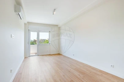 Apartamento T3 para Venda em Lumiar