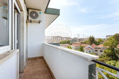 Apartamento T3 para Venda em Lumiar