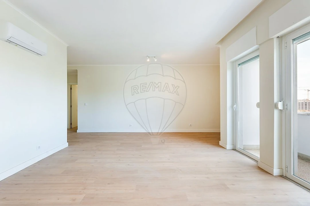 Apartamento T3 para Venda em Lumiar Foto 3