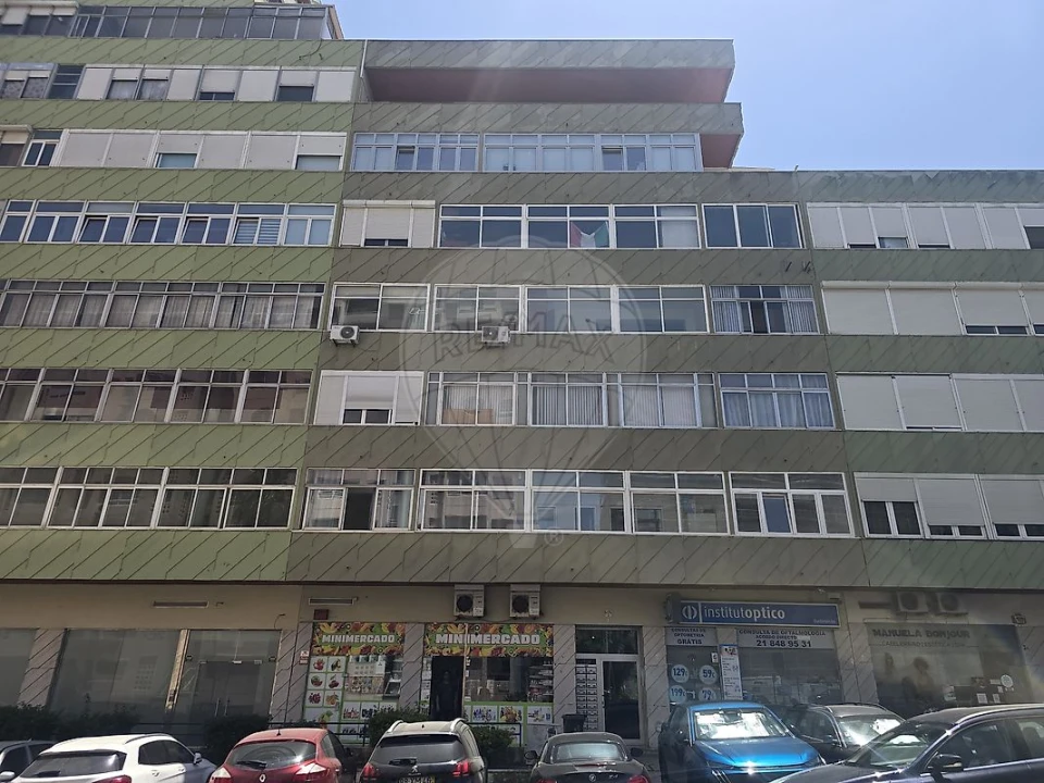 Apartamento T1 para Venda em Beato Foto 15