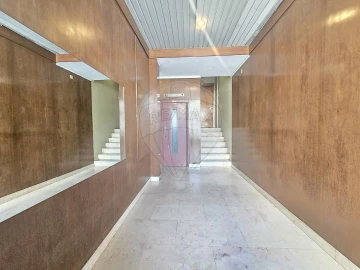 Apartamento T1 para Venda em Beato