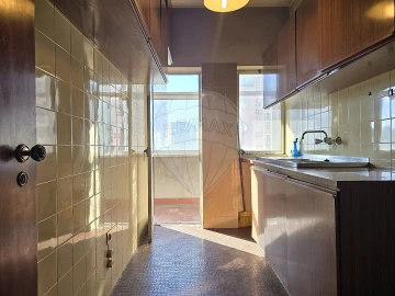 Apartamento T1 para Venda em Beato