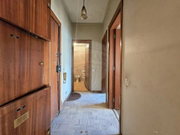 Apartamento T1 para Venda em Beato