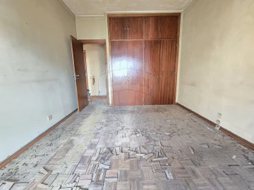 Apartamento T1 para Venda em Beato