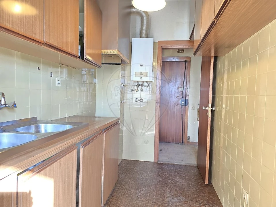 Apartamento T1 para Venda em Beato Foto 7