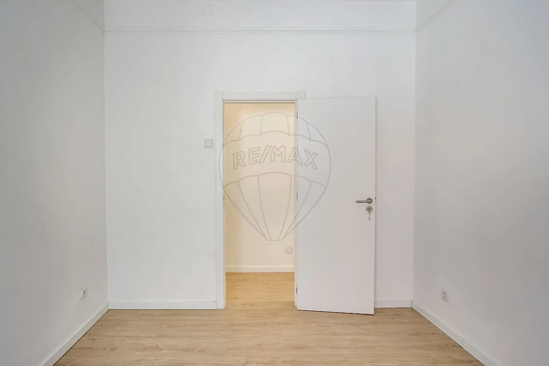 Apartamento T2 para Venda em Encosta do Sol Foto 9